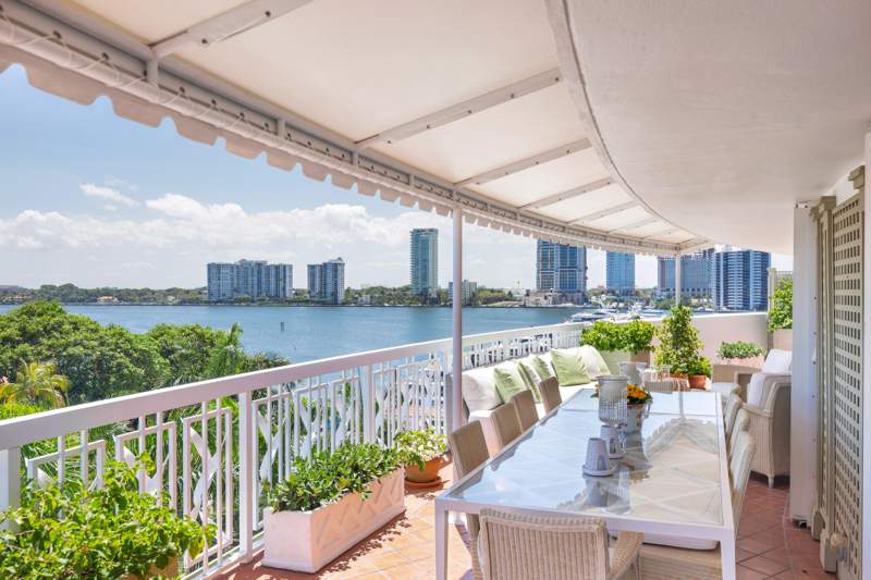 3 bedroom Stock Cooperative at 389 S Lake Drive #Phb, Three Eighty Nine Corp Lessee, Palm Beach — photo 4