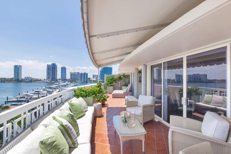 3 bedroom Stock Cooperative at 389 S Lake Drive #Phb, Three Eighty Nine Corp Lessee, Palm Beach — photo 5