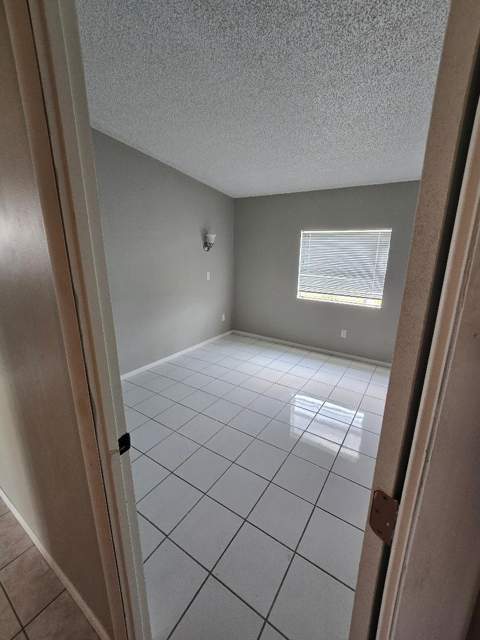 5550 Hemingway Court #1, Fort Pierce FL - photo 9 of 12