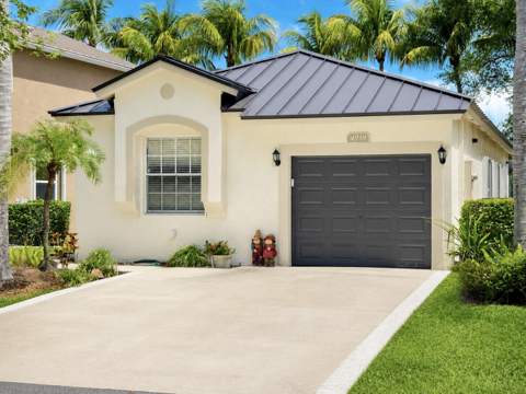 4939 Pelican Street, Coconut Creek FL - photo 9 of 32