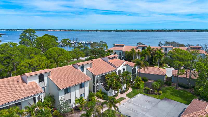 3 bedroom Condominium at 2516 NW Seagrass Drive #8b, Harbour Ridge, Palm City — photo 1