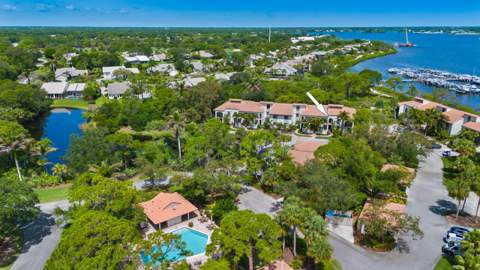 2516 NW Seagrass Drive #8b, Palm City FL - photo 13 of 51