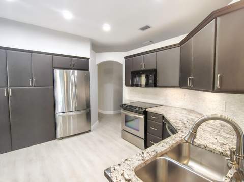 4939 Pelican Street, Coconut Creek FL - photo 18 of 32