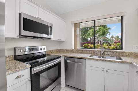 5580 Piping Rock Drive, Boynton Beach FL - photo 24 of 76