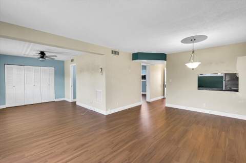 2856 S Garden Dr Drive #212, Lake Worth FL - photo 17 of 38