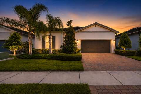 599 SE Villandry Way, Port St. Lucie FL - photo 24 of 50