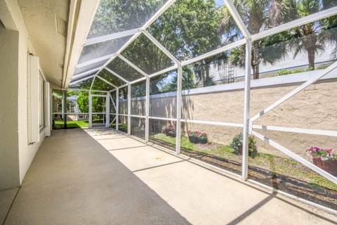 252 Moccasin Trail, Jupiter FL - photo 24 of 35