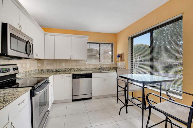 2 bedroom Condominium at 5715 Fairway Park Drive #201, Fairway Park Condo, Boynton Beach — photo 3