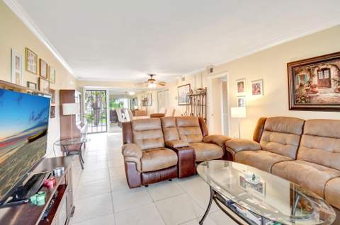 5715 Fairway Park Drive #201, Boynton Beach FL - photo 13 of 37