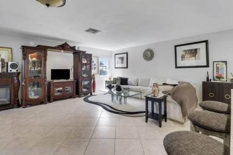 3336 Ave Villandry, Delray Beach FL - photo 11 of 58