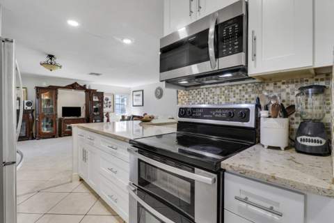 3336 Ave Villandry, Delray Beach FL - photo 16 of 58