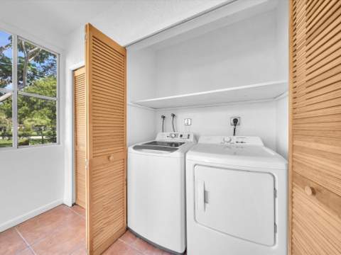 417 SW Natura Avenue #B, Deerfield Beach FL - photo 20 of 23