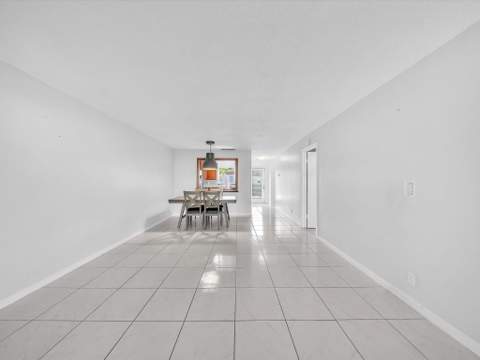 417 SW Natura Avenue #B, Deerfield Beach FL - photo 9 of 23