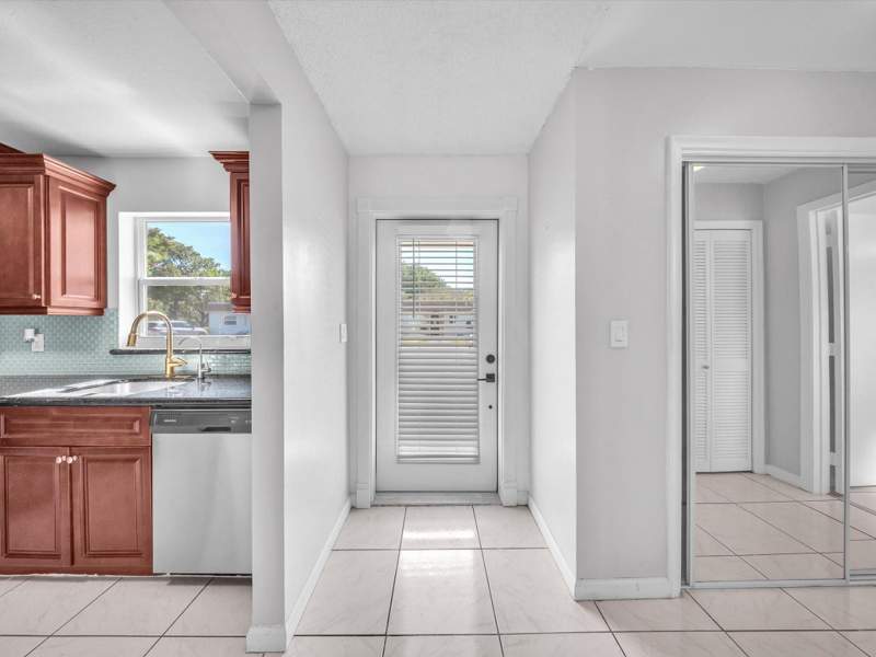 1 bedroom Villa at 417 SW Natura Avenue #B, Natura, Deerfield Beach — photo 3