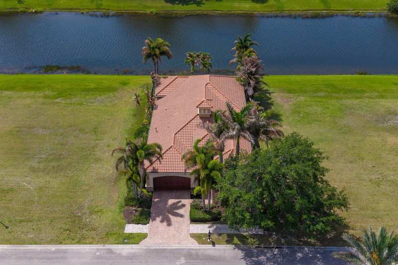 3 bedroom Single Family Residence at 116 SE Bella Strano, Tesoro Plat No 2, Port St. Lucie — photo 1