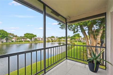 21649 Juego Circle #4 E, Boca Raton FL - photo 14 of 26
