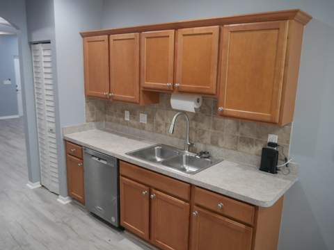 2151 SE Eatonville Drive, Port St. Lucie FL - photo 10 of 22