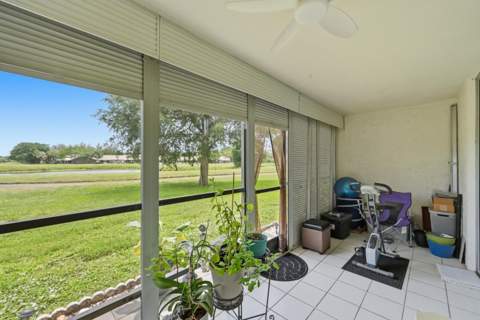 3231 Holiday Springs Boulevard #110, Margate FL - photo 8 of 37