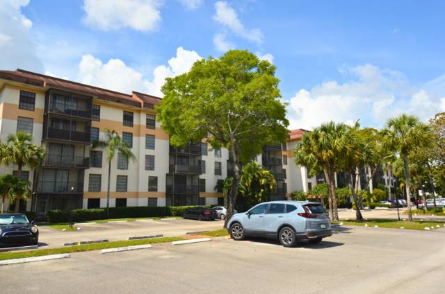 Inverwood Condo