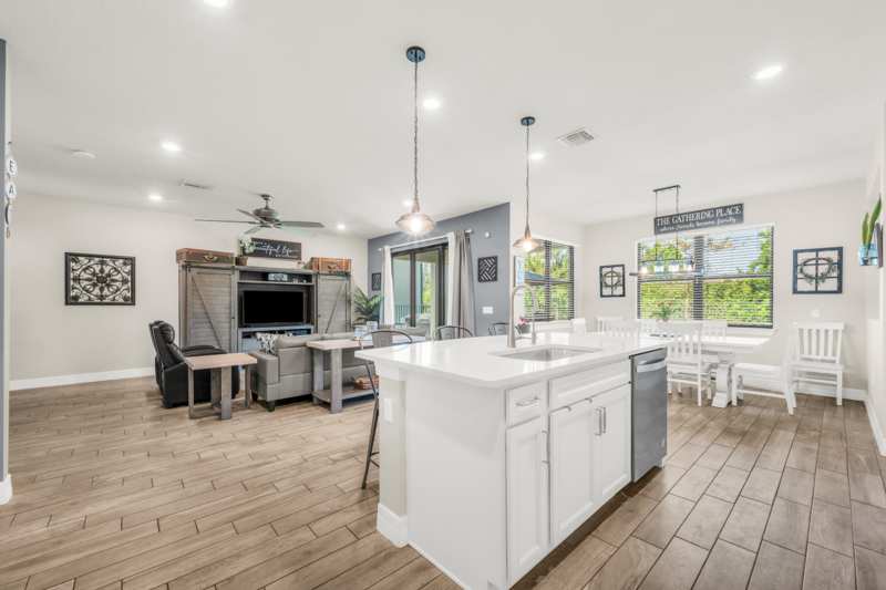 5 bedroom Single Family Residence at 4819 Chantilly Road, Fields At Gulfstream Polo Pud Plat Six Replat, Lake Worth — photo 1