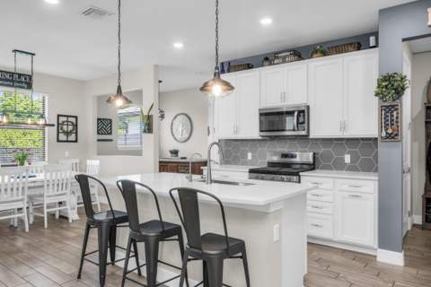 4819 Chantilly Road, Lake Worth FL - photo 9 of 49