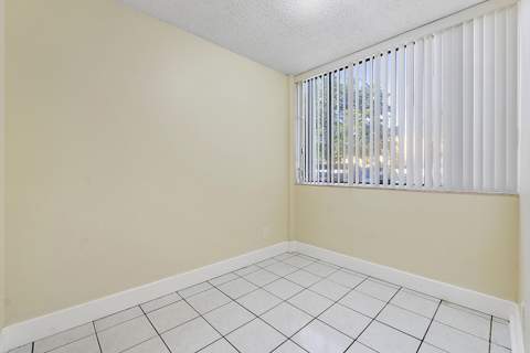 3100 NW 46th Street #102, Oakland Park FL - photo 12 of 29