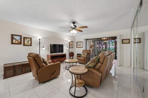 9681 E Sills Dr #102, Boynton Beach FL - photo 12 of 20