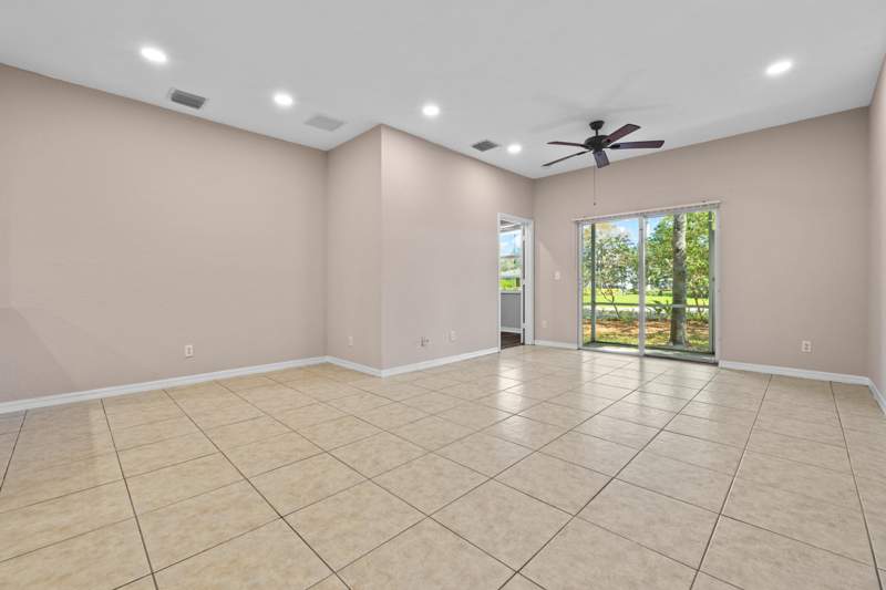 3 bedroom Condominium at 3105 Grandiflora Drive, Magnolia Bay Condomimium, Greenacres — photo 4