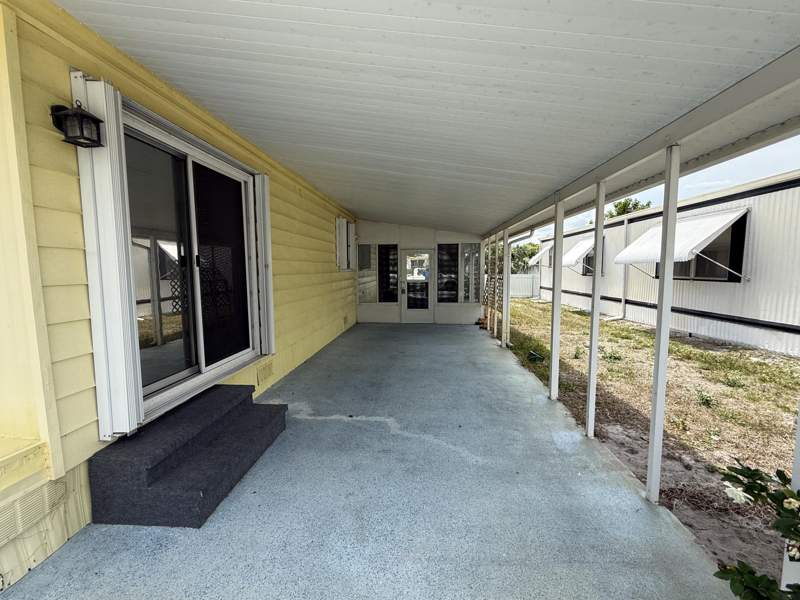 2 bedroom Manufactured Home at 7089 SE Bluebird Circle, Ridgeway, Hobe Sound — photo 2