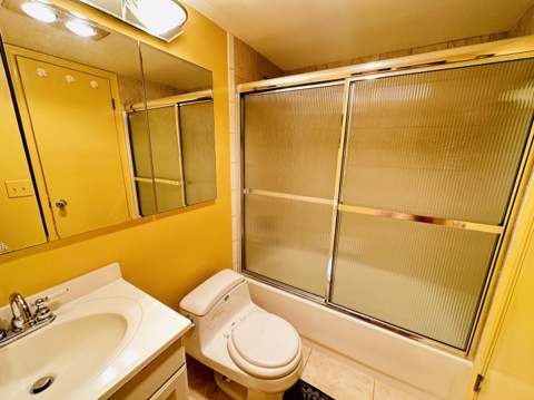 4038 Berkshire B, Deerfield Beach FL - photo 18 of 59