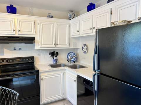 1541 S Ocean Boulevard #115, Lauderdale-By-The-Sea FL - photo 7 of 31