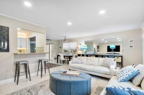142 Brittany Terrace, Delray Beach FL - photo 9 of 17