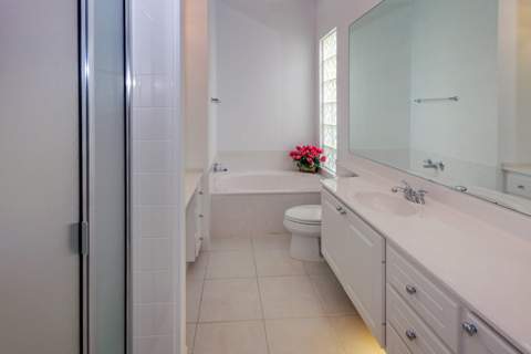 4705 Dovehill Drive, Palm Beach Gardens FL - photo 22 of 53