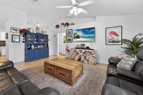 706 Osceola Avenue, Fort Pierce FL - photo 6 of 37