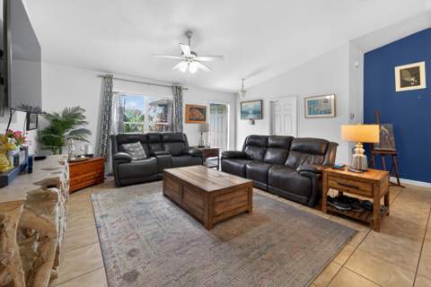 706 Osceola Avenue, Fort Pierce FL - photo 7 of 37