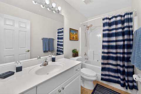 706 Osceola Avenue, Fort Pierce FL - photo 8 of 37