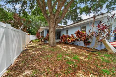 706 Osceola Avenue, Fort Pierce FL - photo 24 of 37
