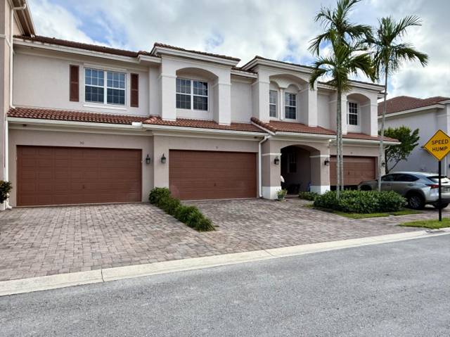 Carriage Pointe Townhomes