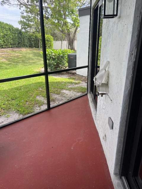 255 NW 36th Avenue, Deerfield Beach FL - photo 9 of 20