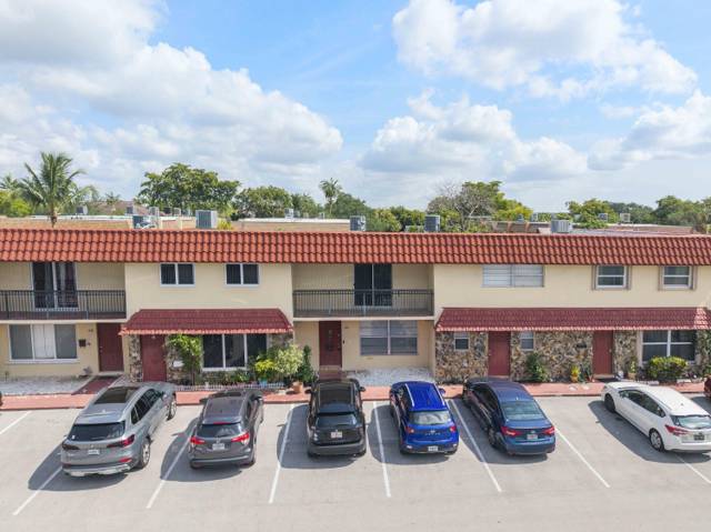 6659 SW 41st Place #38
