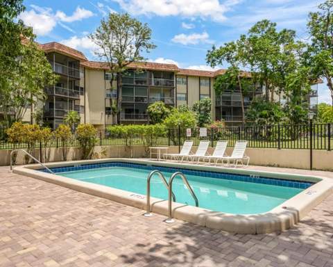 6201 N Falls Cir Drive #109, Lauderhill FL - photo 9 of 21