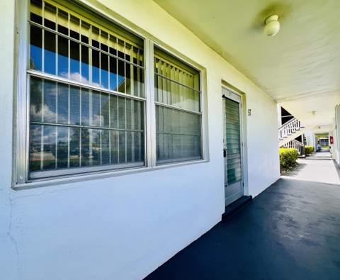 57 Chatham C, West Palm Beach FL - photo 15 of 20
