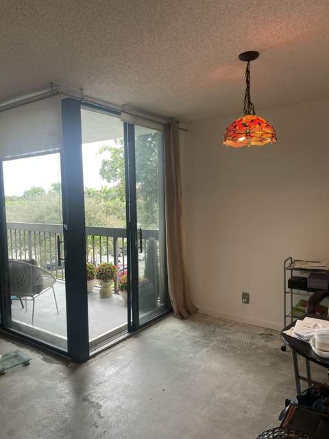 955 Egret Circle #411, Delray Beach FL - photo 6 of 41