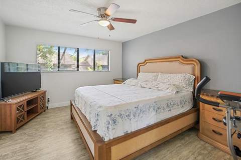 7620 NW 79th Avenue #J8, Tamarac FL - photo 10 of 25