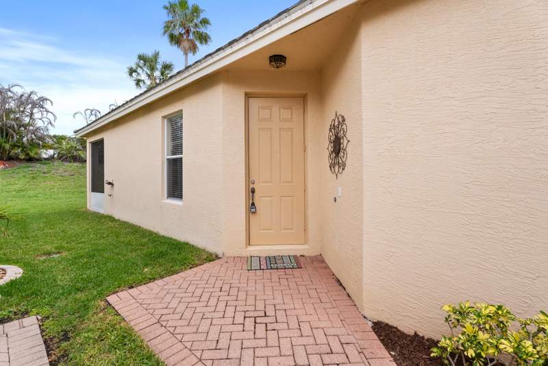 2 bedroom Single Family Residence at 854 SW Rocky Bayou Terrace, Lakeforest At St Lucie West Phase Vi, Port St. Lucie — photo 3