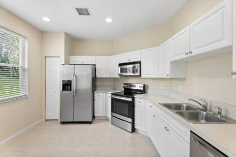 854 SW Rocky Bayou Terrace, Port St. Lucie FL - photo 7 of 35