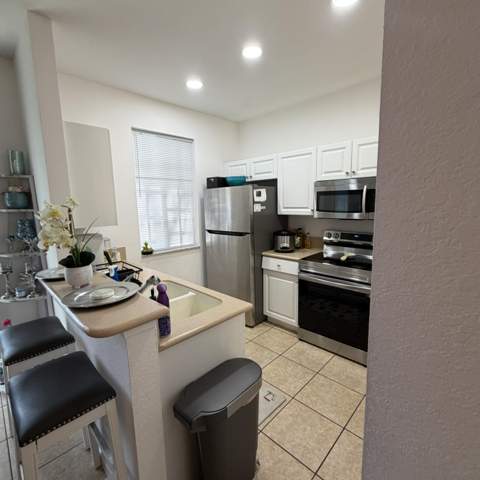 976 Abaco Lane, Riviera Beach FL - photo 8 of 21