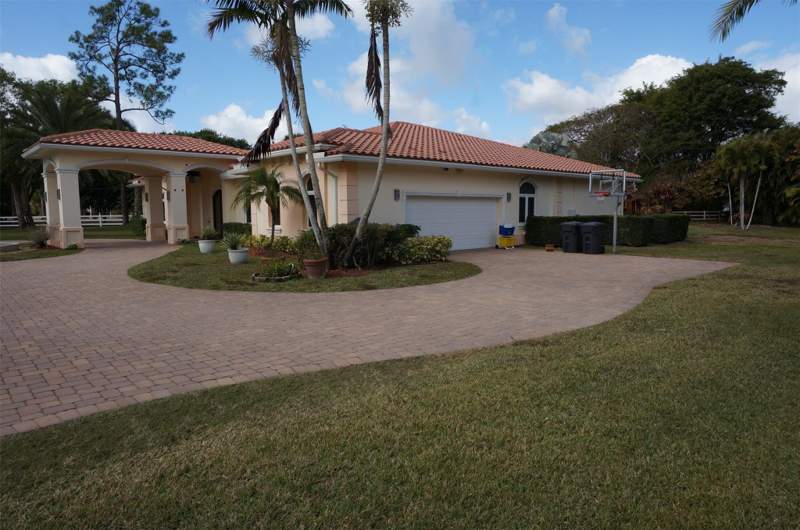 4 bedroom Single Family Residence at 650 E Rambling Drive, Palm Beach Little Ranches 2, Wellington — photo 2