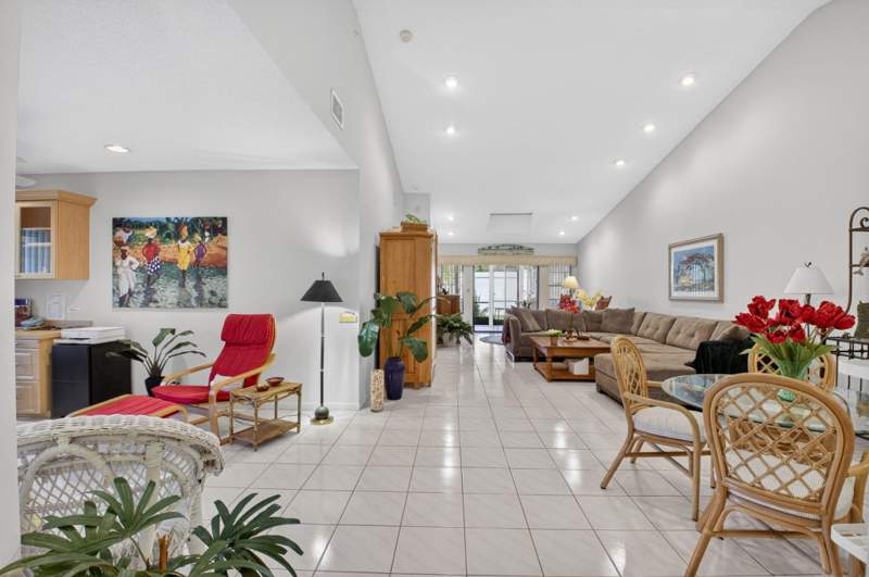 2 bedroom Condominium at 10039 Andrea Lane #A, Palm Chase Lakes Condo, Boynton Beach — photo 4