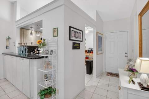 10039 Andrea Lane #A, Boynton Beach FL - photo 17 of 59
